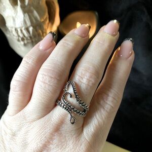 NEW women’s kraken tentacle ring adjustable
